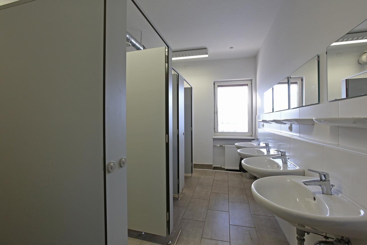 Montagehotel Living@Linz Esterno foto