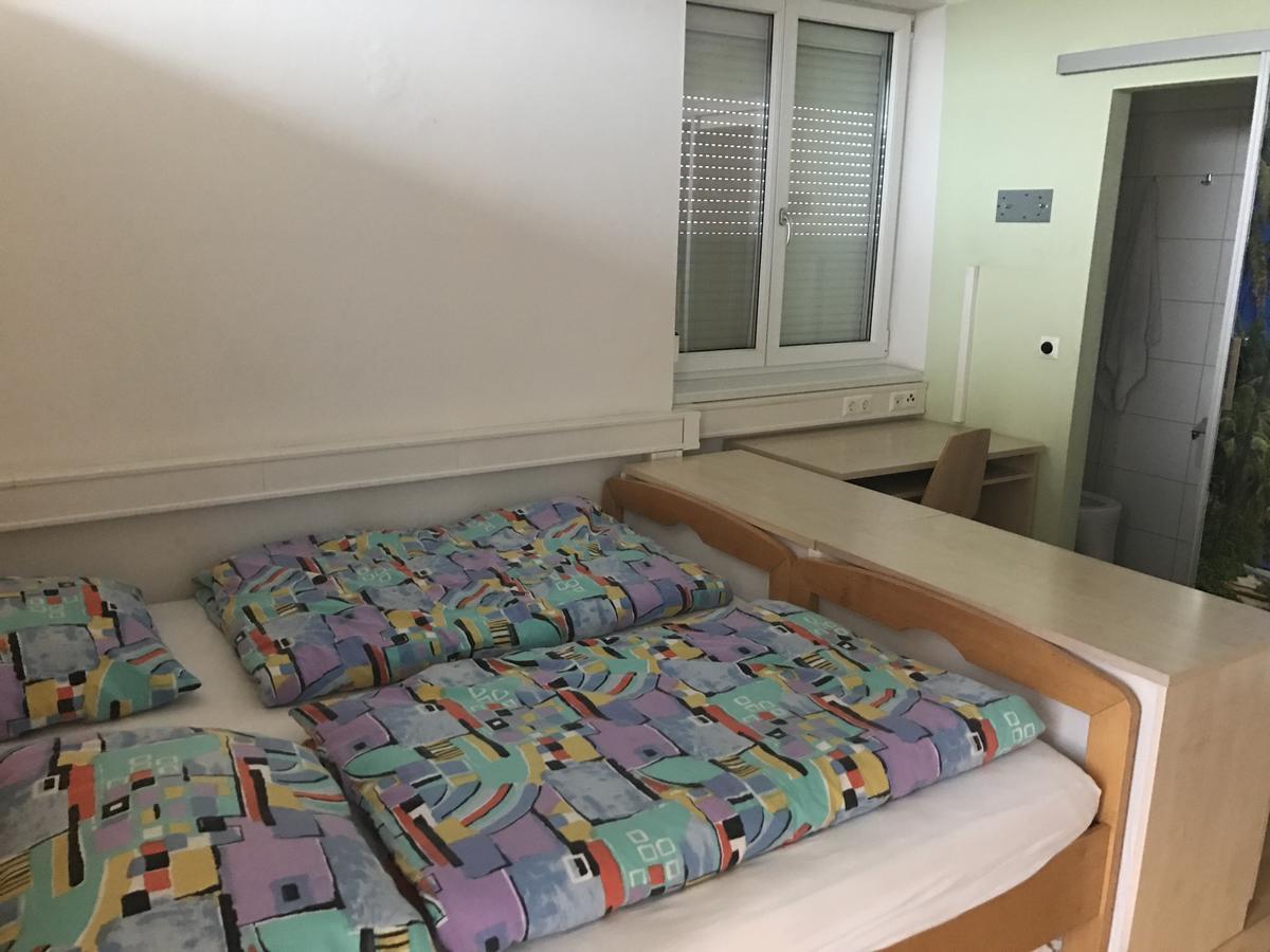 Montagehotel Living@Linz Esterno foto